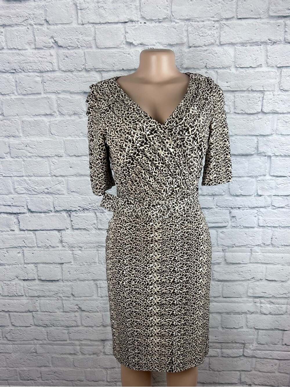 Adrianna Papell Animal Print Faux Wrap Sheath Dress Belted Size 6 Stretchy